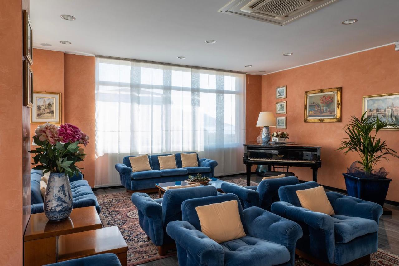 Hotel Bellevue Et Mediterranee Diano Marina Exterior photo